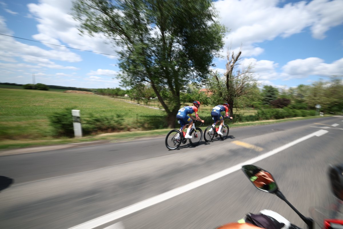 Tour de Hongrie tweet media