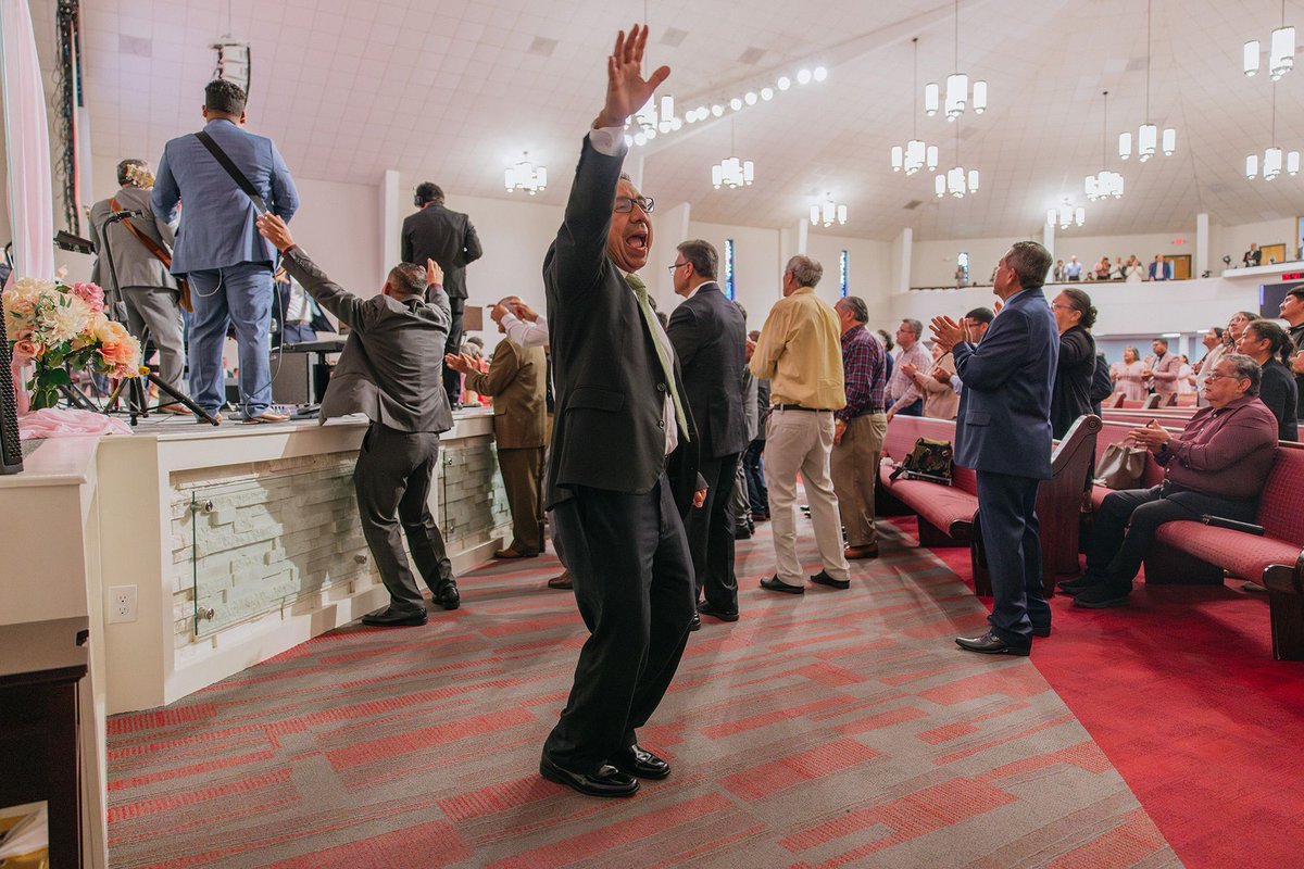 ipuhcentral's tweet photo. ¡Busquemos la presencia de Jehová en todo tiempo — el momento de renovar nuestra relación con nuestro Salvador es hoy! Esta noche el culto estará a cargo del Departamento de Damas Dorcas. ¡Esforcémonos, hermanas, y traigan a una amiga o familiar! https://t.co/jXdfk5BRNM