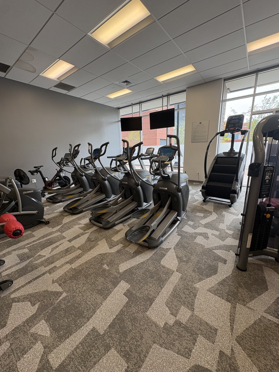LiveVenueTower's tweet photo. Your fitness routine just got an upgrade 💪✨

At Venue Tower Apartments, staying active just got even better—did you know residents get access to the Arena Place fitness center just down the street for only $10/month? 🏋️‍♀️

And it’s worth it: the 24-hour fitness center... https://t.co/EajZFVAtUn