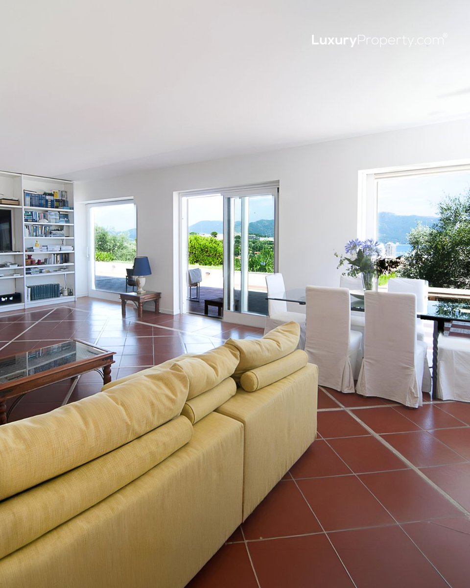 LuxuryProperty.com®️ tweet media