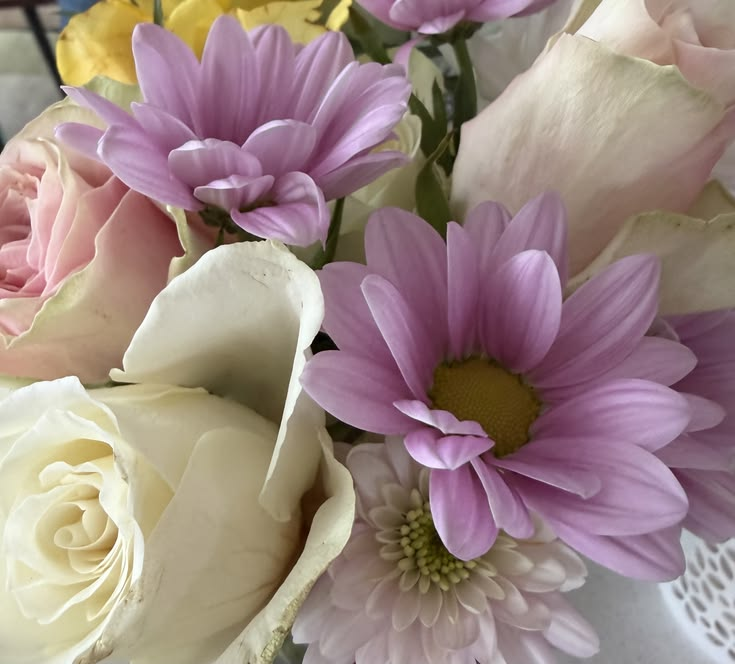 FegrdMuse's tweet photo. Tiny wildflowers, embroidered petals, illustrated wonders — each one a dose of chromotherapy 🌸✨
Yellows for joy, purples for calm, pinks for tenderness. Let these little blooms brighten your feed (and your day)!  What’s your favourite healing hue?
#ColourMuse #SmallButMighty #NatureHeals #Color