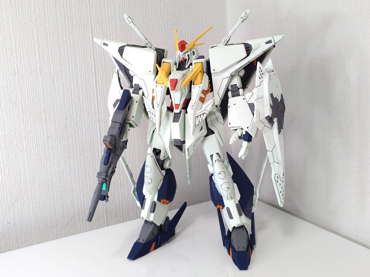 fulraria's tweet photo. HG Ξガンダム(キルケーの魔女)完成しました。
1枚目：フライトモードで戦闘態勢
2枚目：フライトモード(棒立ち)
3枚目：ビームサーベル構え
4枚目：巣立ち
墨入れとつや消しトップコートで簡単仕上げです。
映画を見たら作りたくなりますよね！ https://t.co/kcykXpDyIj