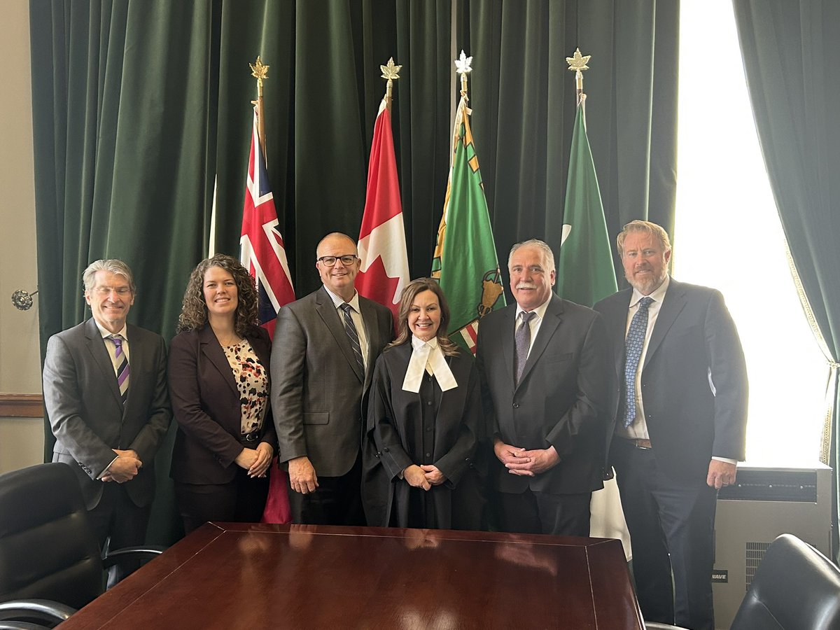 SpeakerSkelly's tweet photo. Great meeting with members of The Ontario Greenhouse Alliance to discuss the important role Ontario’s Greenhouse sector plays in supporting food security, innovation, sustainability, and jobs across the province.

#TOGA #Greenhouse #Ontario #QueensPark https://t.co/DZaC7Lrr15