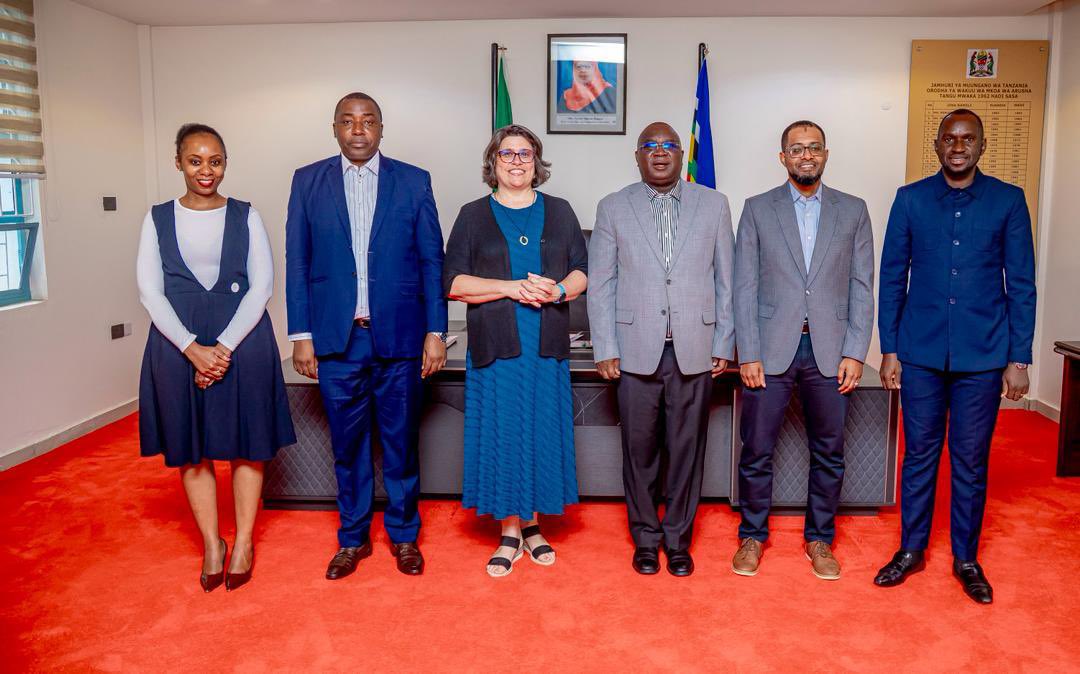 OneYoungAfrica's tweet photo. Ahead of the #YouLead26, MS TCDC delegation paid a courtesy visit to the Arusha Regional Commissioner, Hon. CPA Amos Makala, reinforcing the Summit’s commitment to creating an enabling environment where young people can engage directly with leaders, institutions, and stakeholders shaping regional development. 

The meeting also served as an official invitation to the summit, where youth voices and action-driven dialogue will take center stage.
