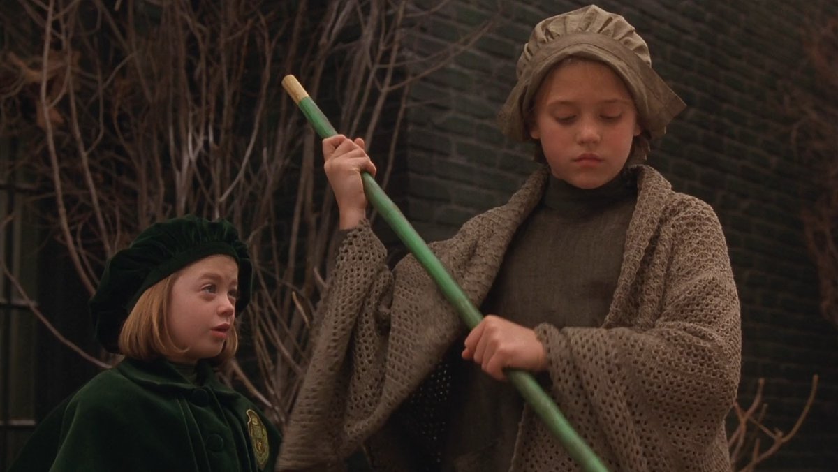 neon_heartbeat's tweet photo. the other thing about A Little Princess (1995) is that Judianna Makovsky did the costumes and they are all so so dreamy + the use of green was beautiful https://t.co/dHrBBSrdkg