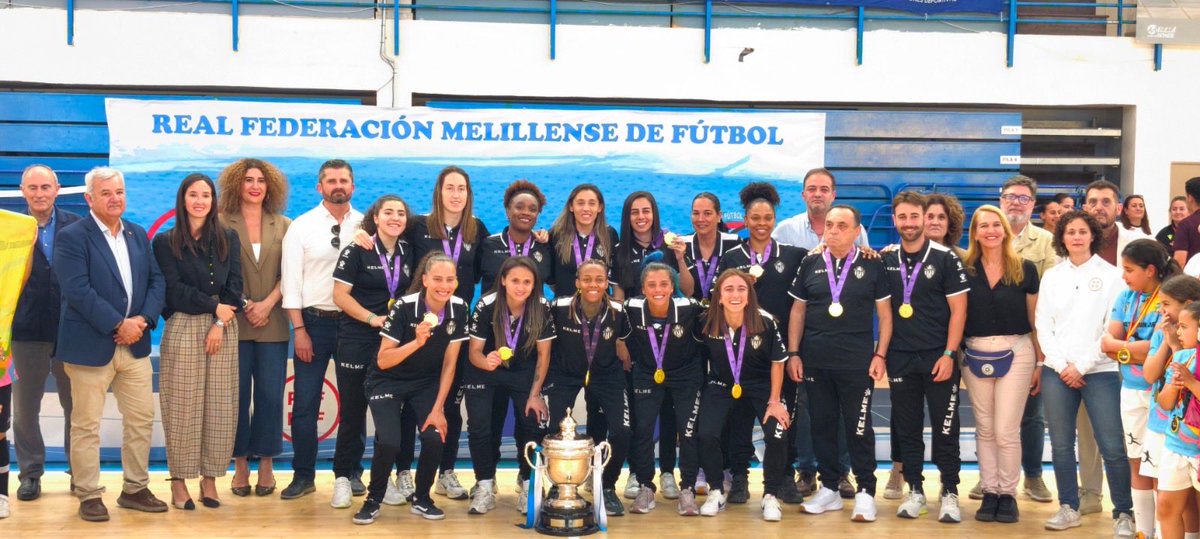 GobiernoMelilla's tweet photo. Los consejeros de Deportes e Igualdad @MigueFerBon y @Martitaruiz y la viceconsejera del área @Fadwa_Abelhadj asistieron ayer a la clausura de la liga femenina escolar de fútbol. https://t.co/MG5YkX4POt