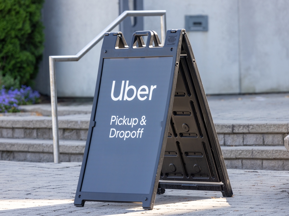 MuskokaWindowDC's tweet photo. Pilot project to introduce rideshare apps to cottage country could launch this summer: Muskoka organizations weigh in on the potential move. Read more in Cottage Life: https://t.co/kaTqGlh4VK 

#Muskoka #Transportation #Cottage https://t.co/YuBB01OvEa