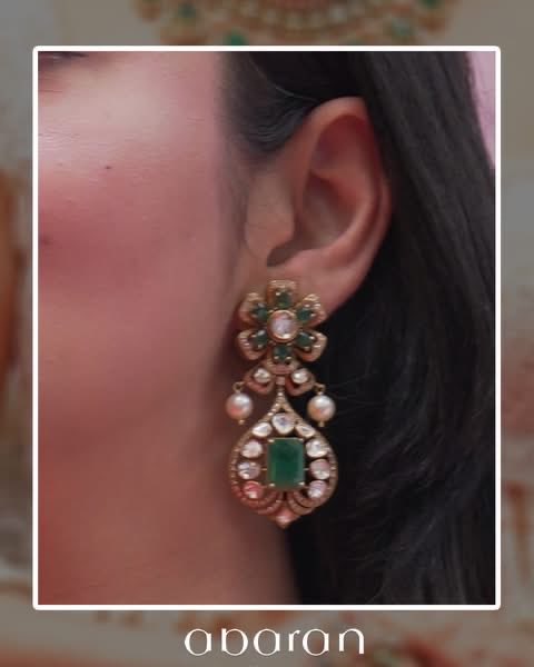 AbaranBangalore's tweet photo. @pranitasubhash  Radiating timeless elegance in Abaran Jewellery￼ @abarantimelessjewellery 
A bridal statement woven in emerald hues and timeless Polki brilliance paired with a regal peacock cocktail ring.

ABHARAN® — The Original

#abarantimelessjewellery #theoriginalabharansince1935
#ogabharan #abaranbangalore