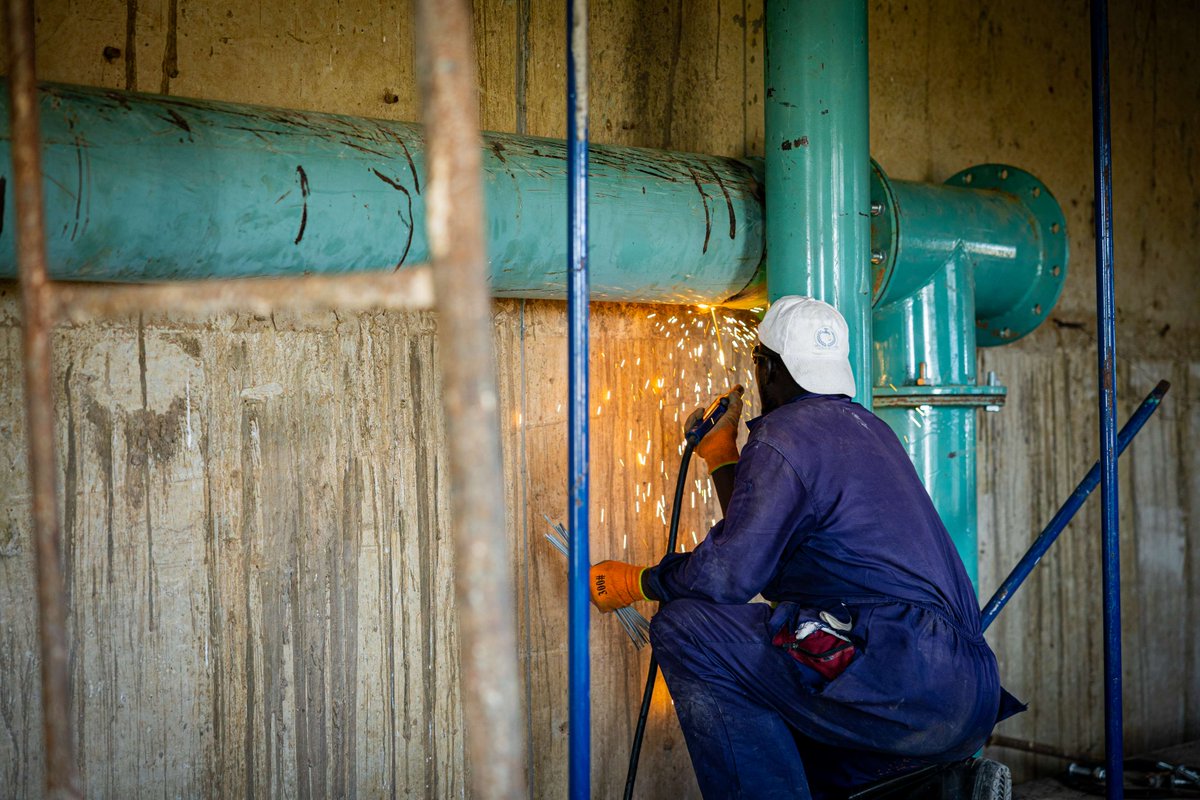 iom_somalia's tweet photo. Kismayo Urban Water Supply &amp; Sanitation Project is now 82% complete. Once operational, the system will treat up to 13,500m³ of water daily, expanding access to safe water &amp; strengthening resilience.

IOM Somalia's @3mpereira visited the site.

Funded by @AfDB_Group #AfDBinSomalia https://t.co/0ymRvHtYgZ