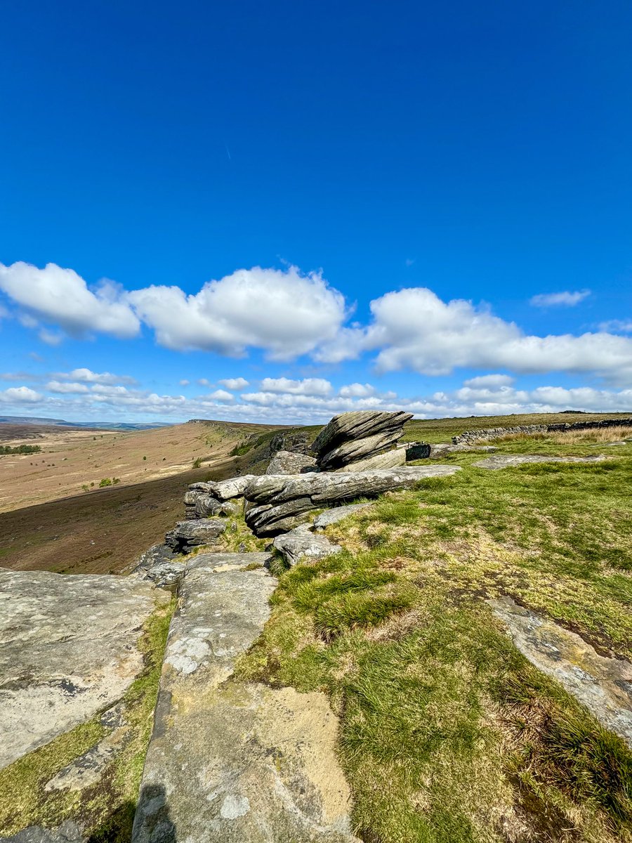 abdalla8338's tweet photo. Strange edge Ridge.
From last weekendโs Wyming Brook, Stanage Edge circular walk.
#stanageedge #stanageedgewalk #TheOutdoorCity #peakdistrict #peakdistrictwalks https://t.co/yQ9jvzh4XH