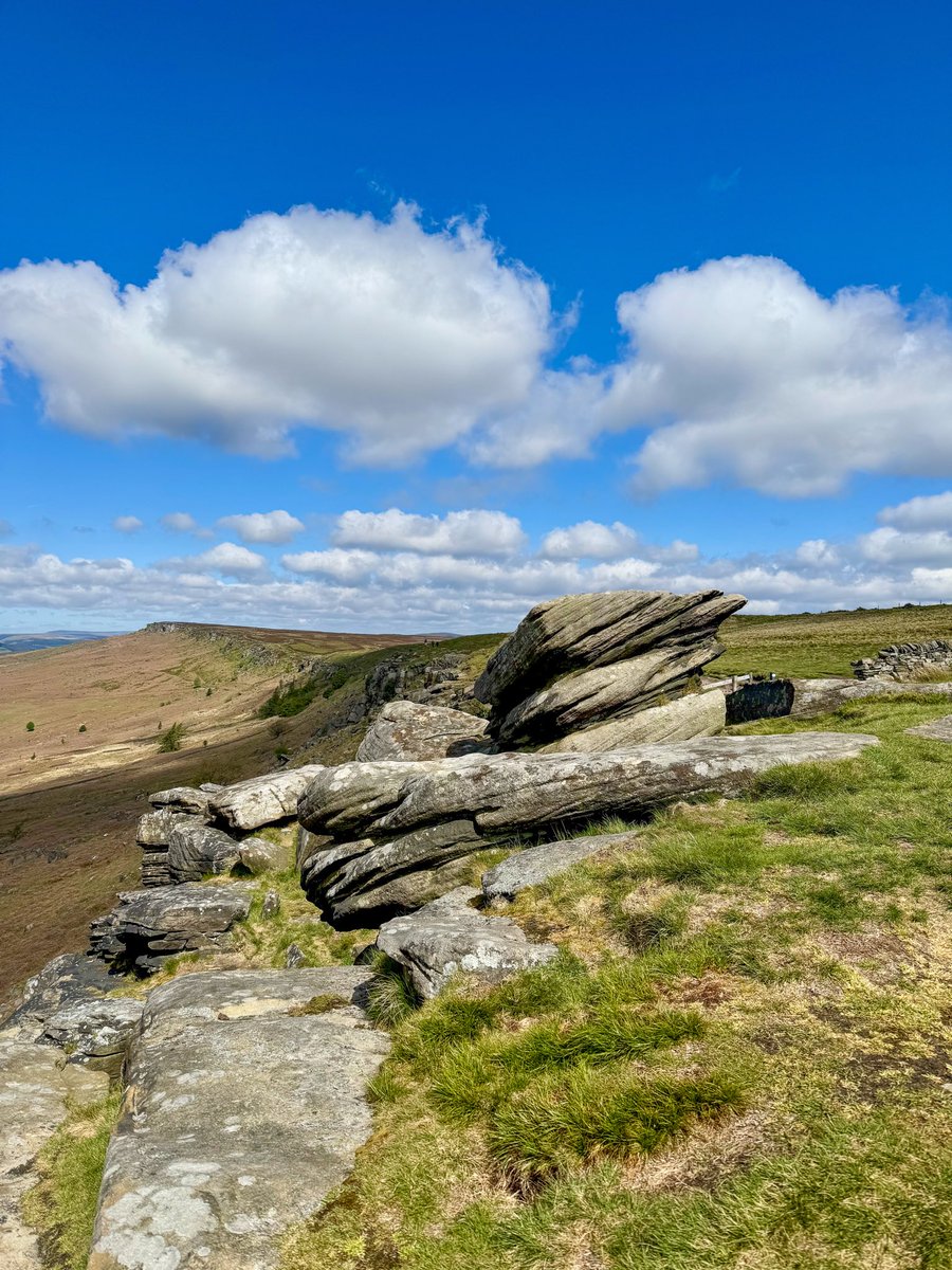 abdalla8338's tweet photo. Strange edge Ridge.
From last weekendโs Wyming Brook, Stanage Edge circular walk.
#stanageedge #stanageedgewalk #TheOutdoorCity #peakdistrict #peakdistrictwalks https://t.co/yQ9jvzh4XH