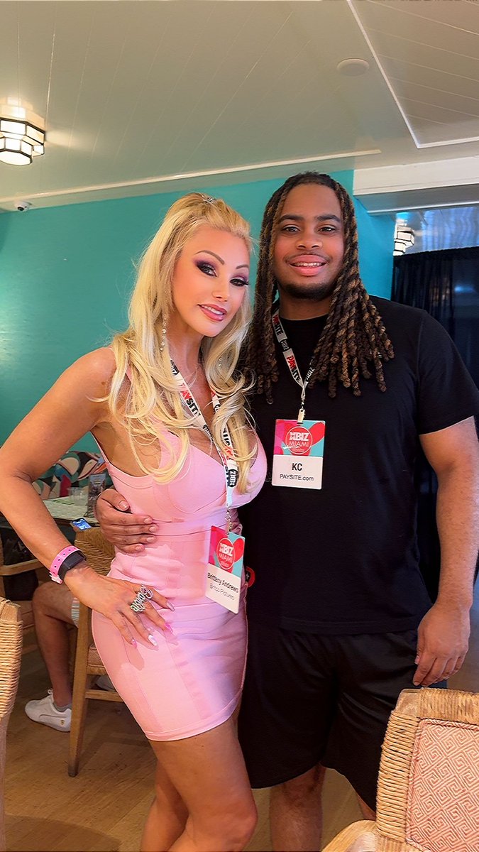 Miss Brittany Andrews tweet media