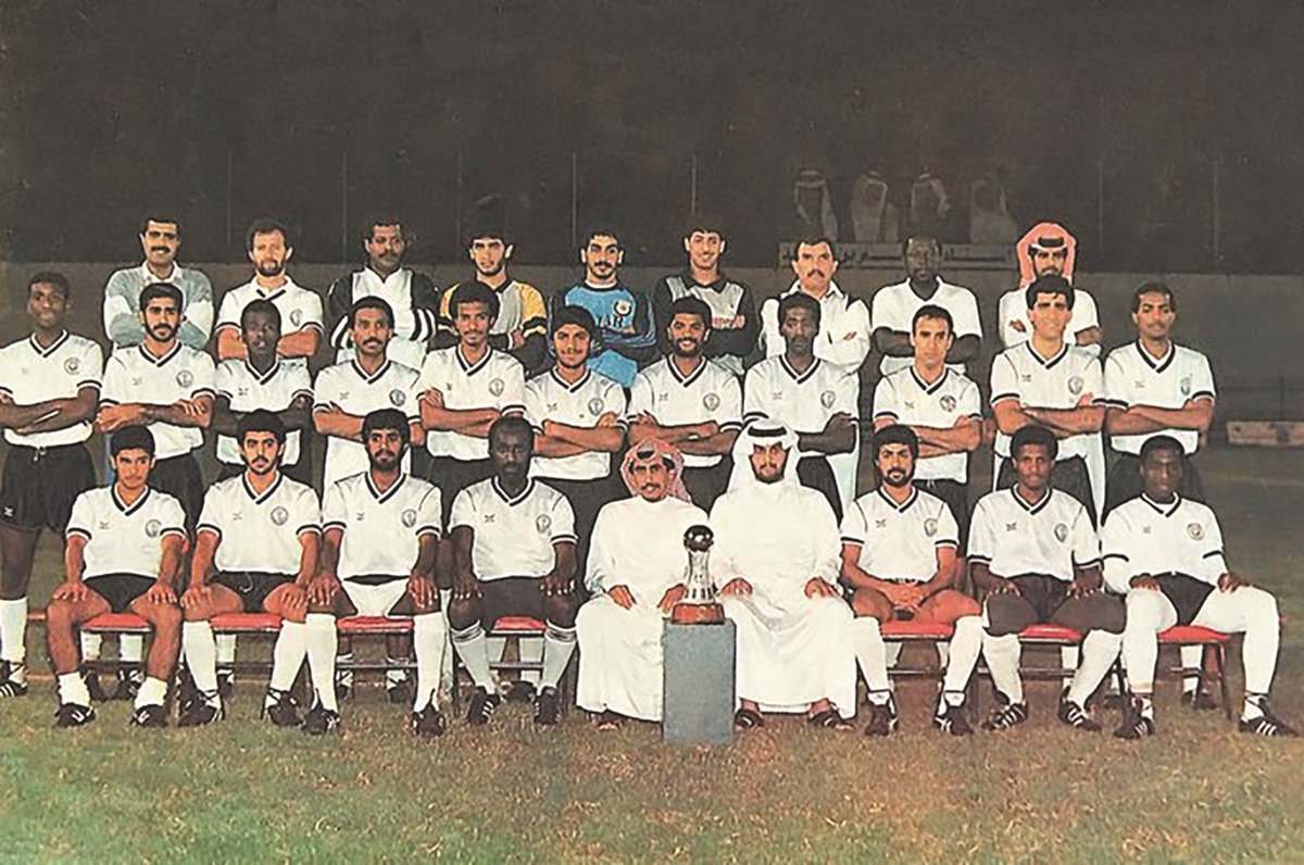 q2q6r's tweet photo. من الذاكرة : 
صورة للاعبين نادي #السد  مع كأس 
دوري أبطال آسيا لعام 1989 
ويعتبر نادي السد أول نادي عربي يحق هذه البطولة 
#Alsadd
#دائما_مع_السد https://t.co/pAnC2iJi08