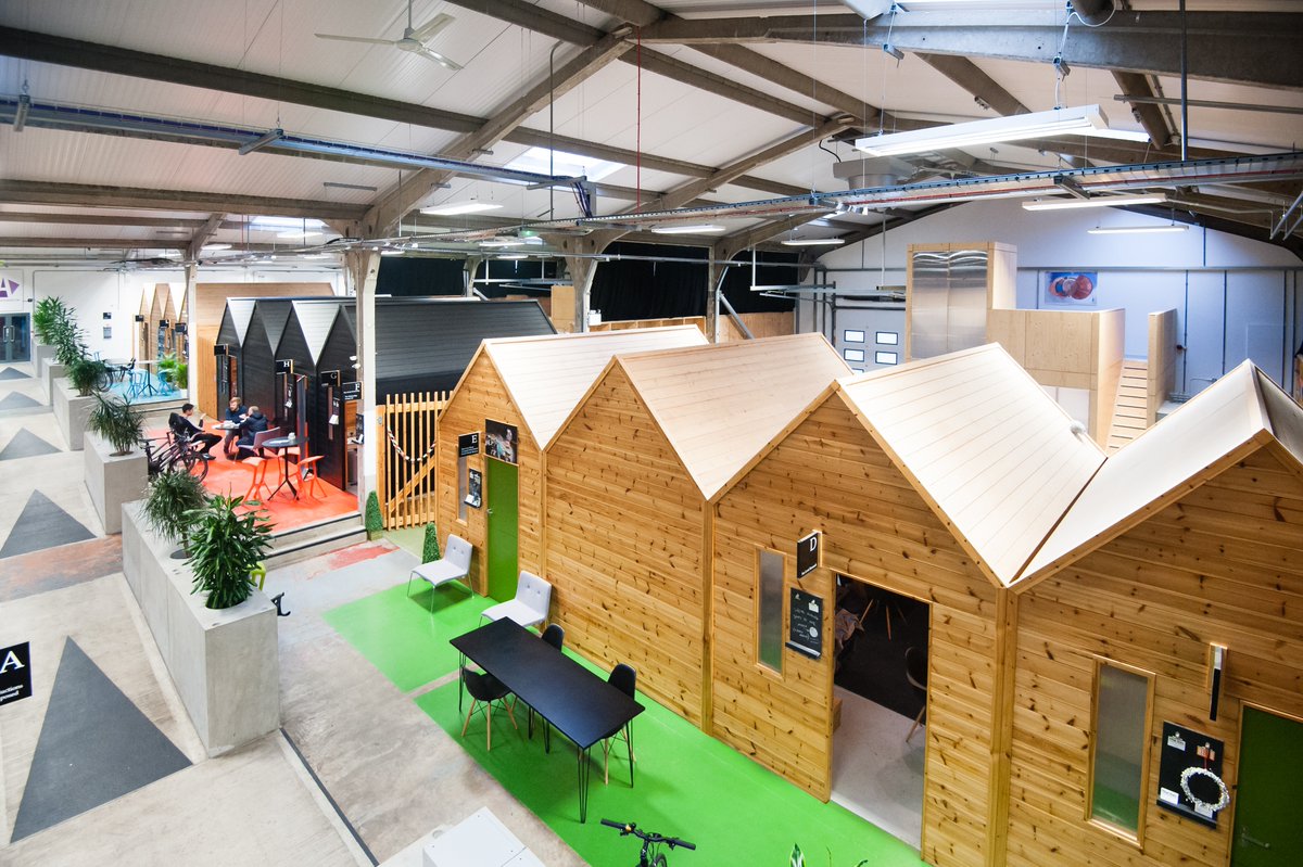 balticcreative's tweet photo. Be part of the Baltic Creative CIC community 📣
 
There is one space currently available, Studio F, which is 1,754 sq ft and another available from July 2026, Studio B, which covers 580 sq ft. Both benefit from on-site parking, 24-hour access, and more.

📞 0151 708 2840. https://t.co/CykZ0cNdrW