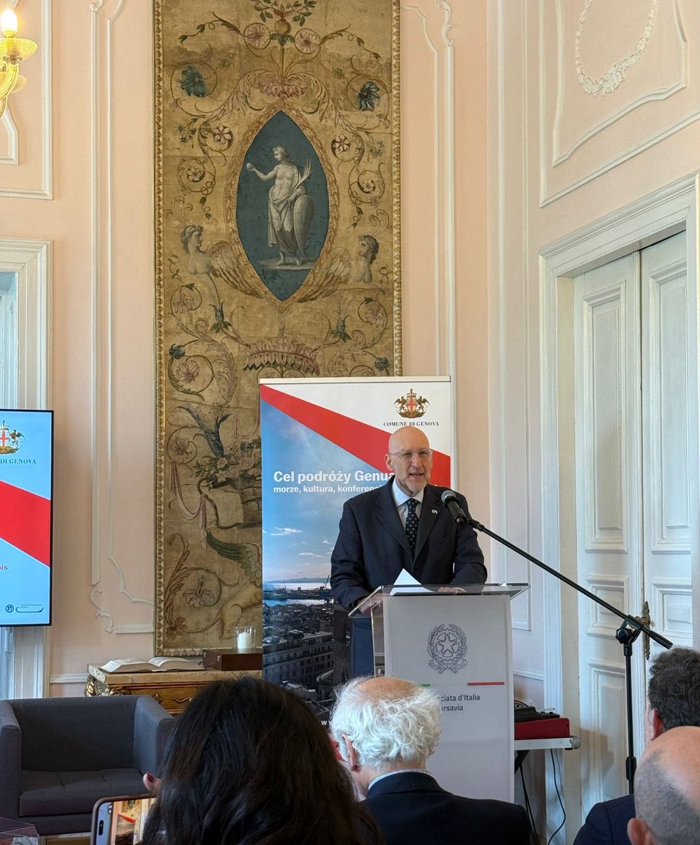 Italy in Poland tweet media