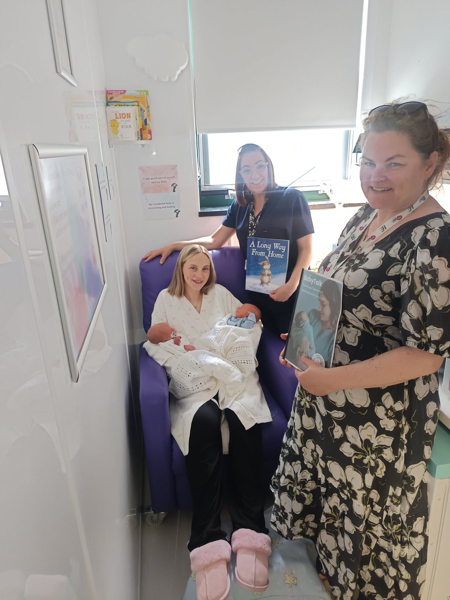 NeonatalK8389's tweet photo. #babytalk
Freddie and Sam enjoying some reading time with mum Marie, neonatal unit supporting baby talk initiative, enhancing neurodevelopment, strengthening parental bonding, and social emotional development. https://t.co/OkXhGa0kX6