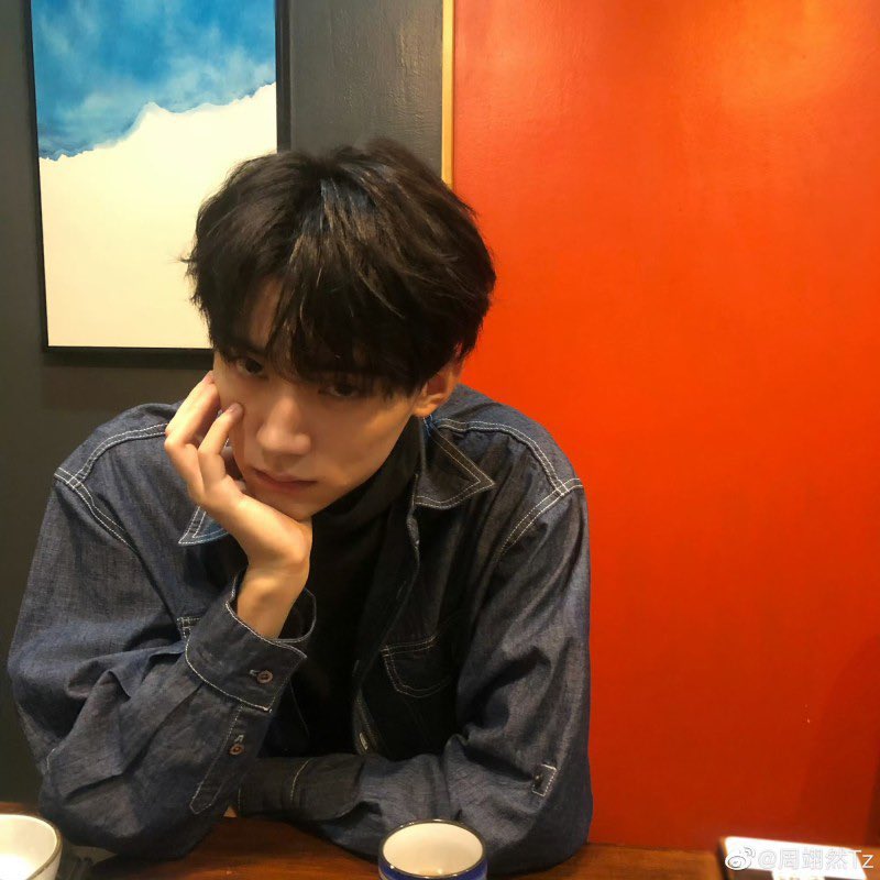 쿠크 tweet media