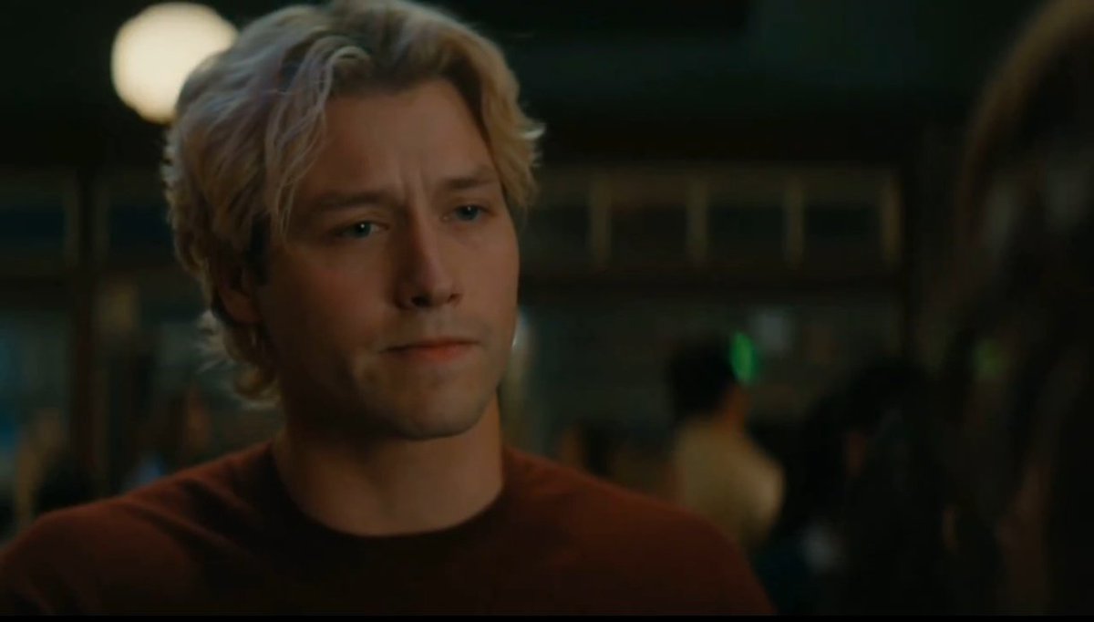 iship2ship's tweet photo. a cara do dean depois de se declarar ouvindo da allie que ela dormiu com um aleatório pqp vou me jogar da ponte https://t.co/b5kdoUivQi