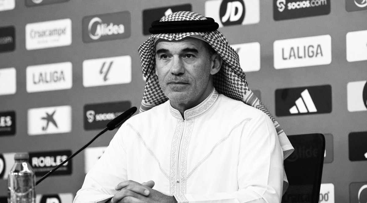 ChepaDeEnNesyri's tweet photo. الرب راعيّ فلا يعوزني شيء. في مراعٍ خضراء يربضني، وإلى مياه الراحة يوردني. يردّ نفسي، ويهديني سبل البرّ من أجل اسمه. https://t.co/MIE86N51IS