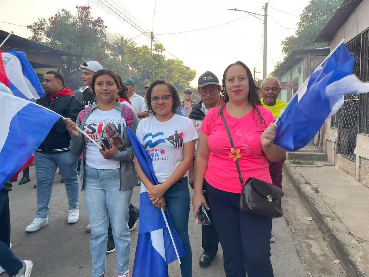 db_nicaragua's tweet photo. ❤️🖤✊ El municipio de Santa Teresa, en Carazo, conmemora el 47 aniversario de su liberación histórica con actividades que destacan la valentía y el legado revolucionario de hombres y mujeres que lucharon por una Nicaragua libre y digna. 🇳🇮🔥

#Nicaragua
#Carazo https://t.co/HAE69yx6BW