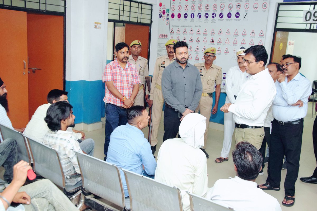 DM LAKHIMPUR KHERI tweet media