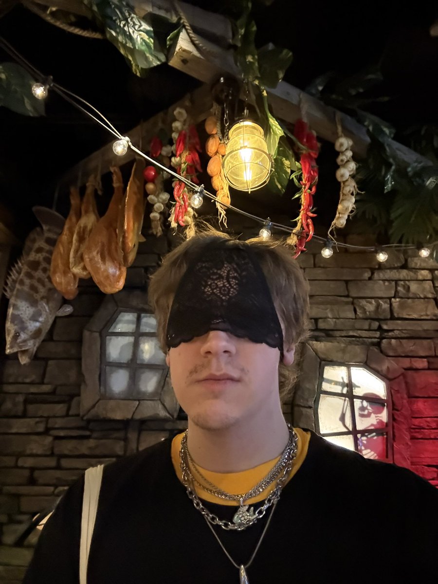 JOHN🧊 tweet media