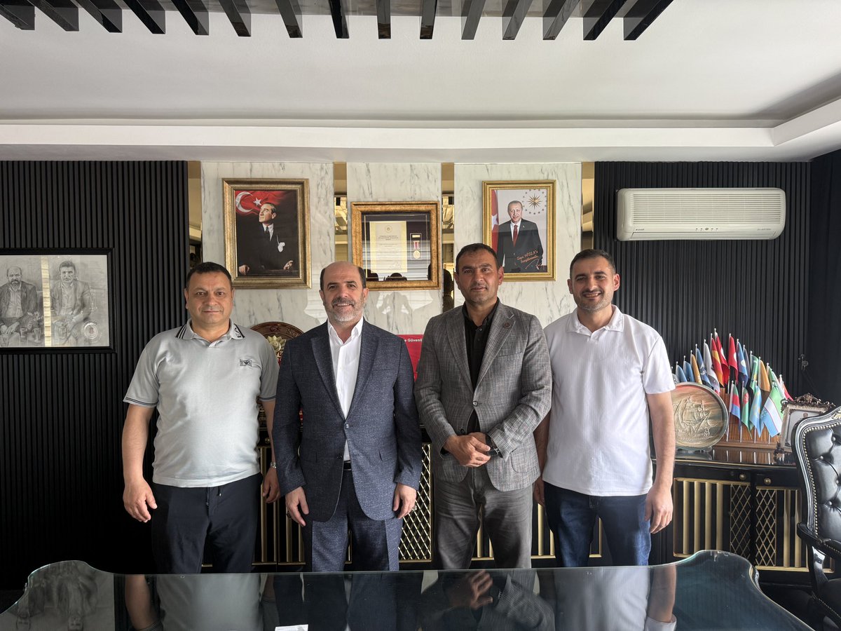 ZiyaSozen's tweet photo. Vakfımızın Ağrı Şubesi Yönetim Kurulu Üyesi Sayın Çetin DEMİR ve beraberindekiler bizleri ziyaret ettiler. 
Ziyaretlerinden dolayı Çetin kardeşimize ve heyetine teşekkür ederiz. @AsavVakfi https://t.co/uLkhePP48U