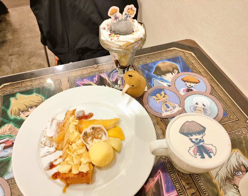 遊戯王カフェ2回目行ってきたー！コースターの引きも席も神だった