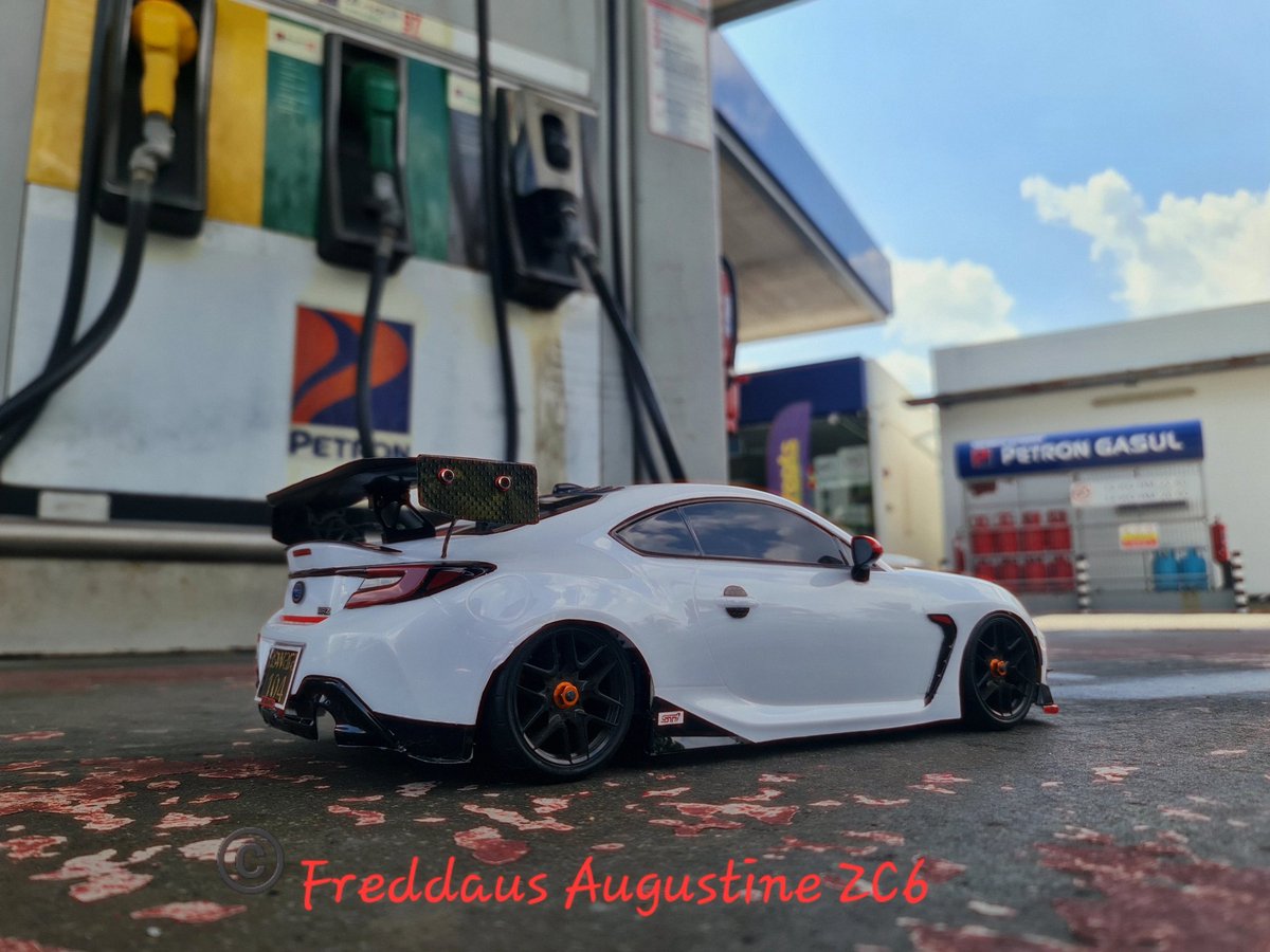 freddaus_zc6's tweet photo. Not ron95 of course 

#subarubrz #subarubrznation #subarubrzfan #subarubrzworldwide #brzclub #brzworld #brzhub #brz86 #brznation #brzgang #86click #8bstyle #86_community #8blabo #86squad #86euphoria #86worx #subaruzd8 #ZD8 #subarutechnicainternational https://t.co/cf5Ljn3GlK