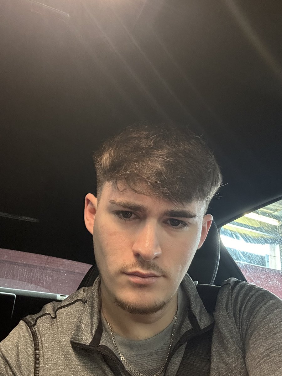 Ethan Vine tweet media