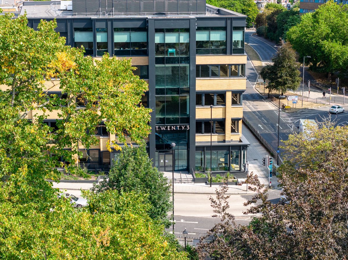 VailWilliams's tweet photo. 🤫Want to know a secret? You're looking at Southampton's most sustainable office building (and one of its newest tenants too!)

Find out why @Arup chose Twenty3 Brunswick as their new home here ⬇️

https://t.co/tmH2TTVAtI

#Office #Southampton #Sustainability https://t.co/JUr1yBT3mI