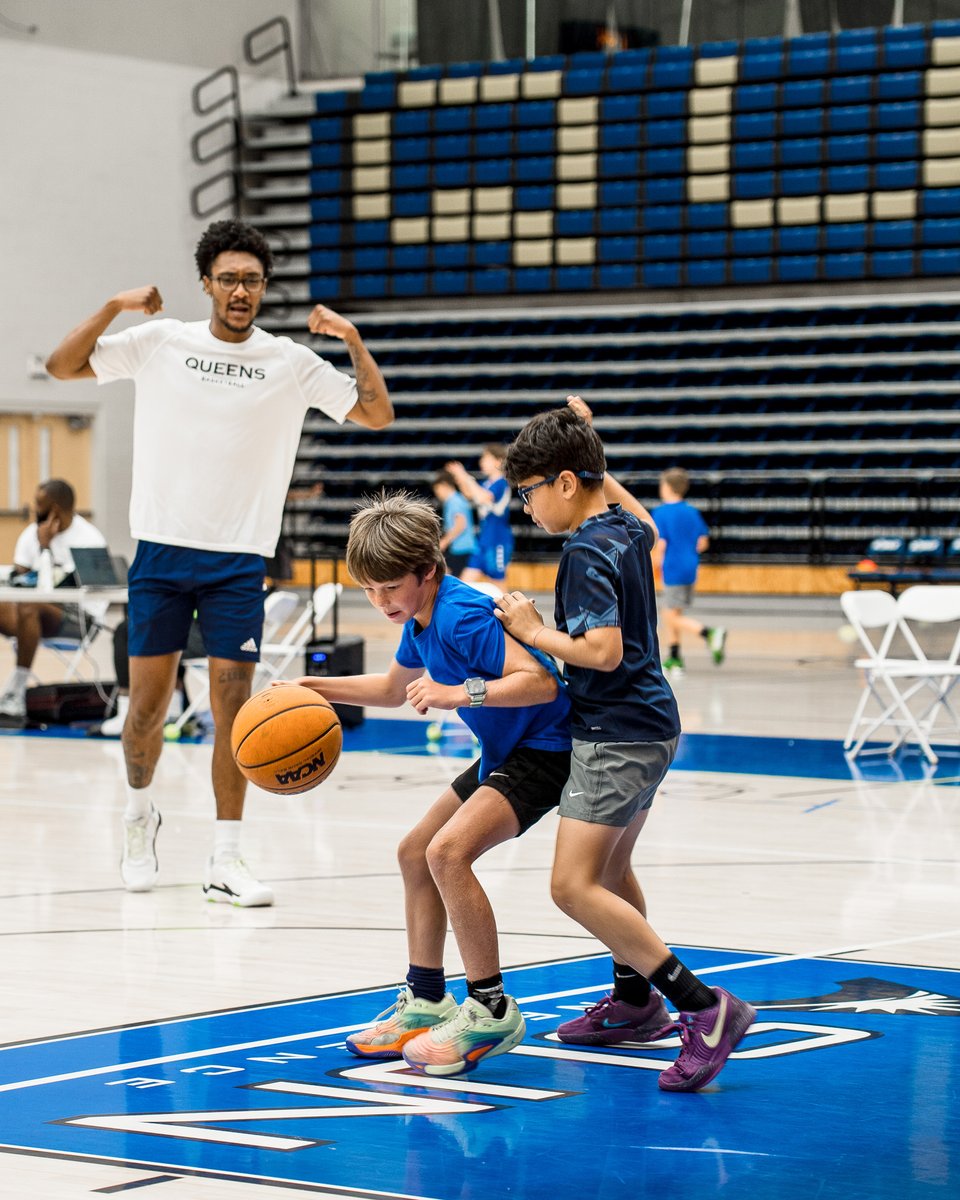 Queens (N.C.) Men’s Basketball tweet media