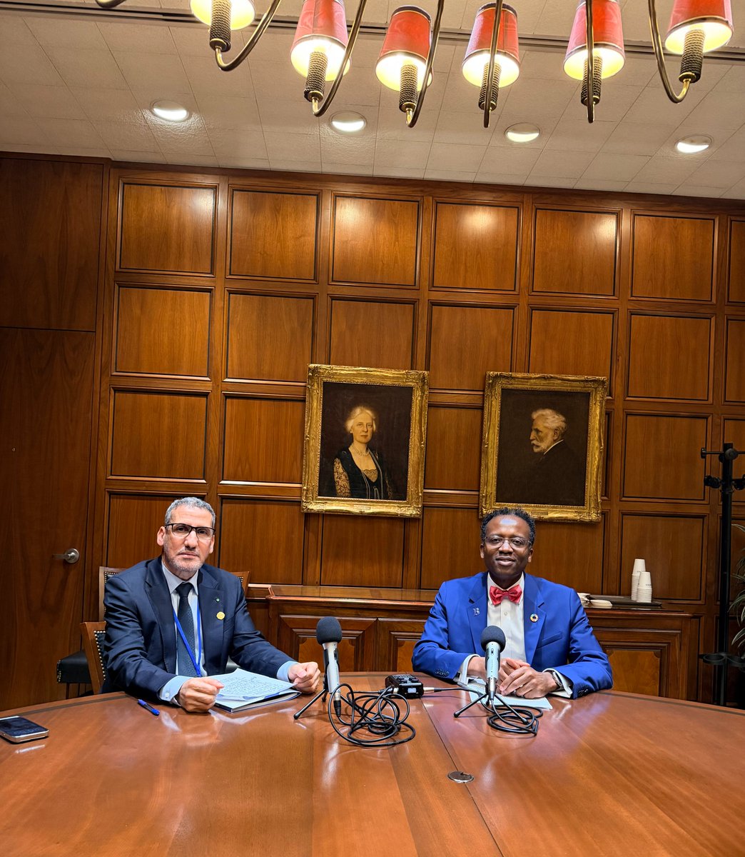 Professor Landry Signé tweet media