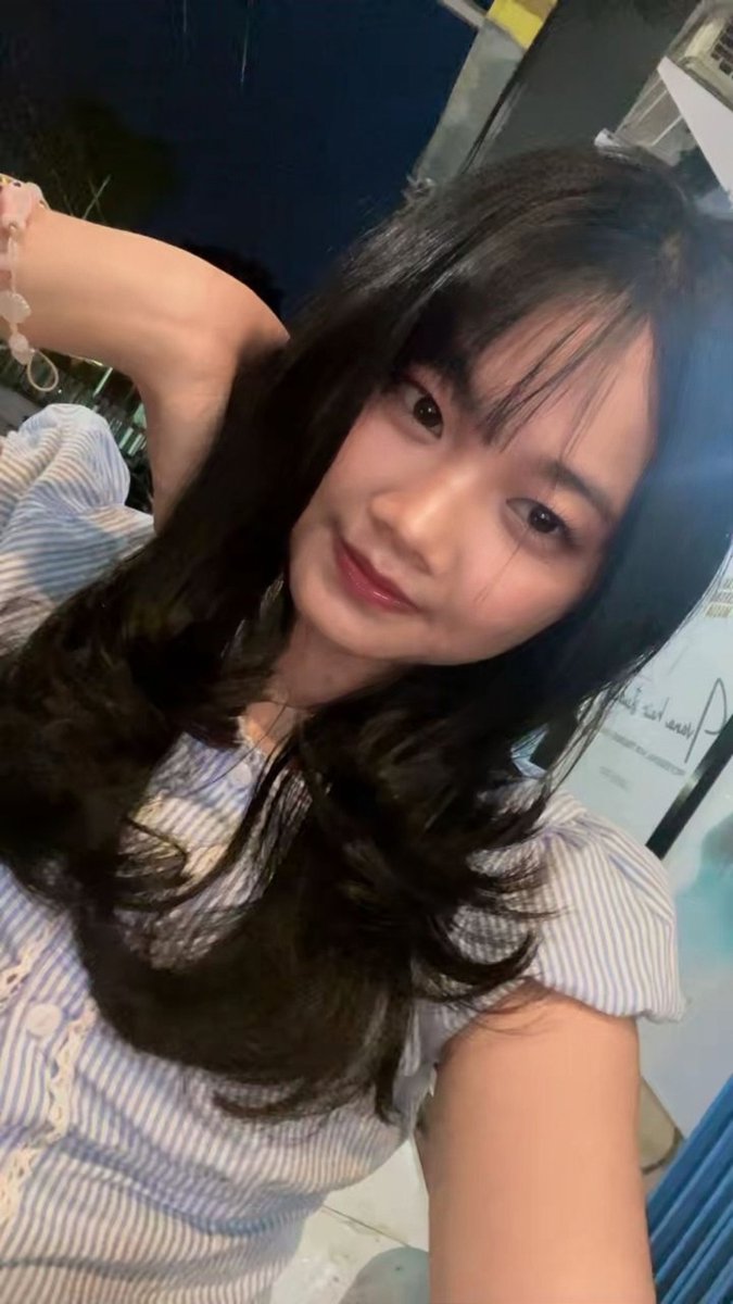 anya tweet media