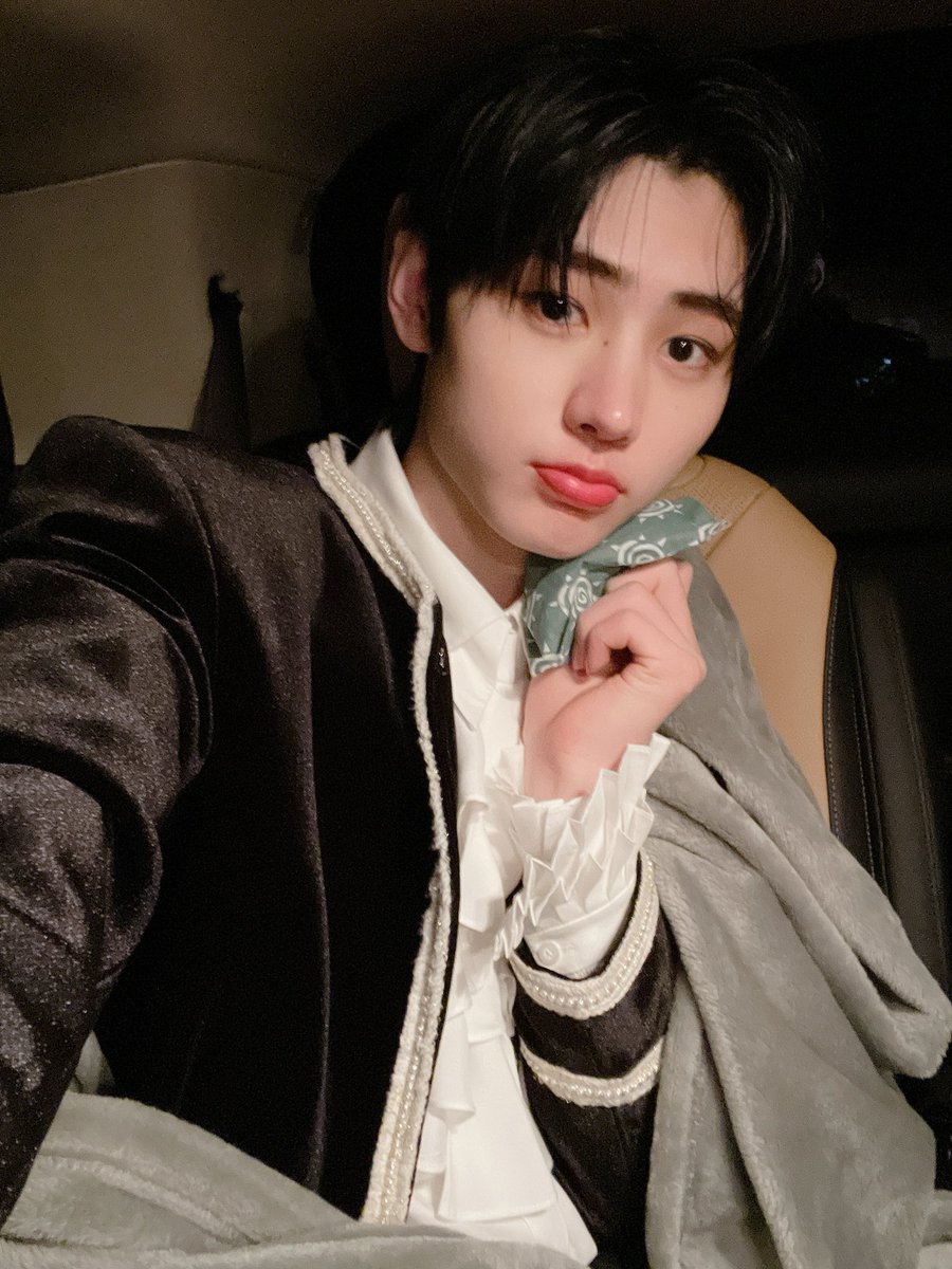 먕오 tweet media