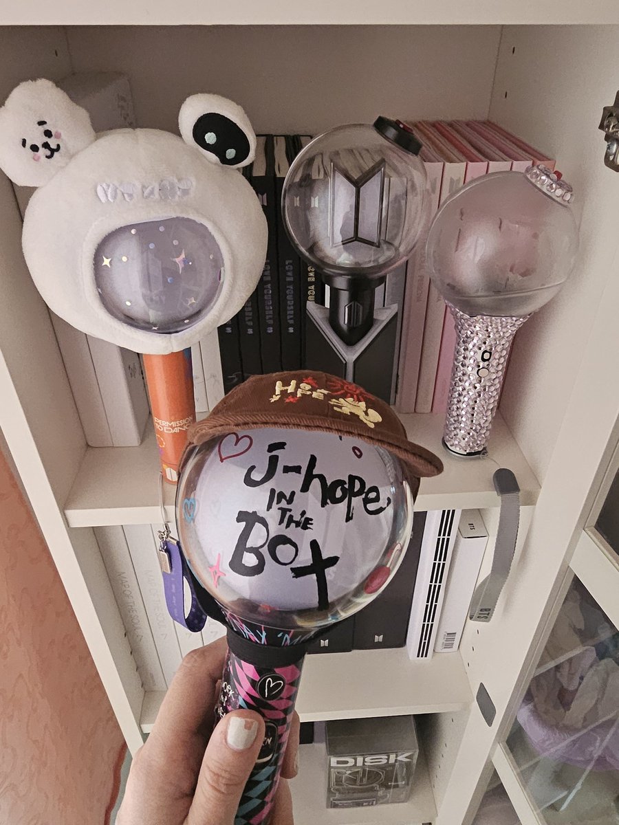 🌸⟭⟬미카⁷ ᴾʳᵒᵒᶠ⟬⟭🌸 SEEING BTS AGAIN💜 tweet media