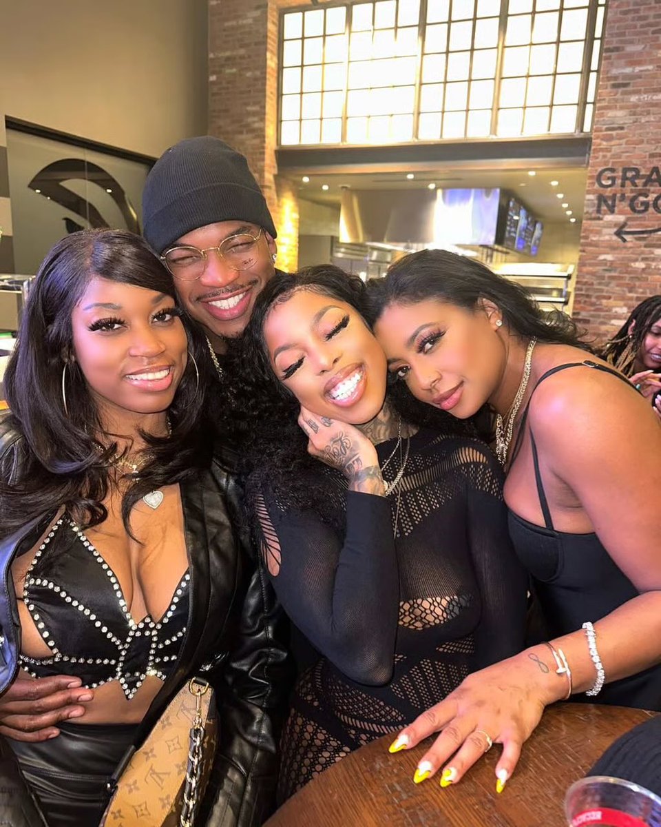 FrenchRapUS's tweet photo. 🚨 Le chanteur Ne-Yo affirme que la polygamie n’est « pas aussi difficile que vous le pensez » !

« Je suis en couple avec 3 femmes différentes depuis maintenant 3 ans et tout se passe bien, je vis ma meilleure vie !

Après mon divorce, j’ai pris la décision de ne plus mentir à mes partenaires, d’arrêter les tromperies… »