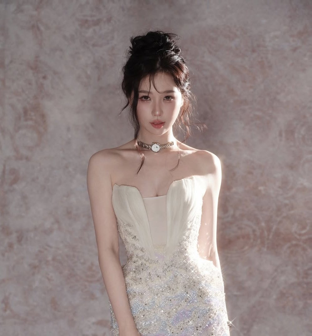 yu shuxin pics tweet media