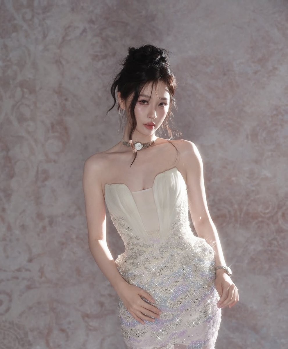 yu shuxin pics tweet media