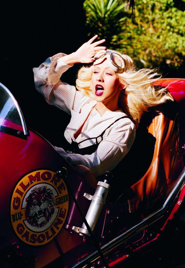 Info Xtina tweet media