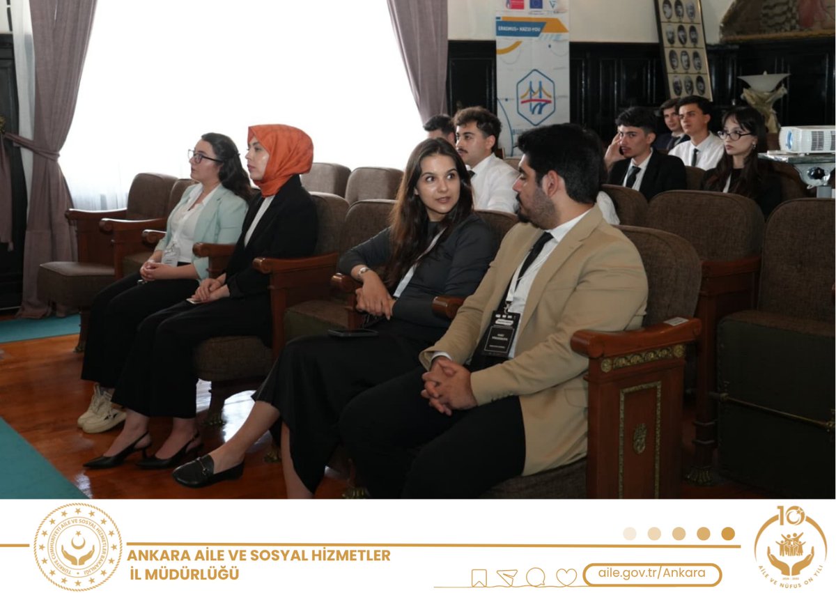 Ankaraashm's tweet photo. 🌍 Erasmus+ destekli #BuildingBridge Projesi kapsamında AB Dış İlişkiler ve Proje Hizmetleri koordinasyonda yapılan atölye çalışmasına yerli ve yabancı üniversiteli öğrenciler katıldı. Avrupa Parlementosu simülasyonuyla gündem başlıkları meclis ortamında değerlendirildi. https://t.co/6vAYhBUU7j