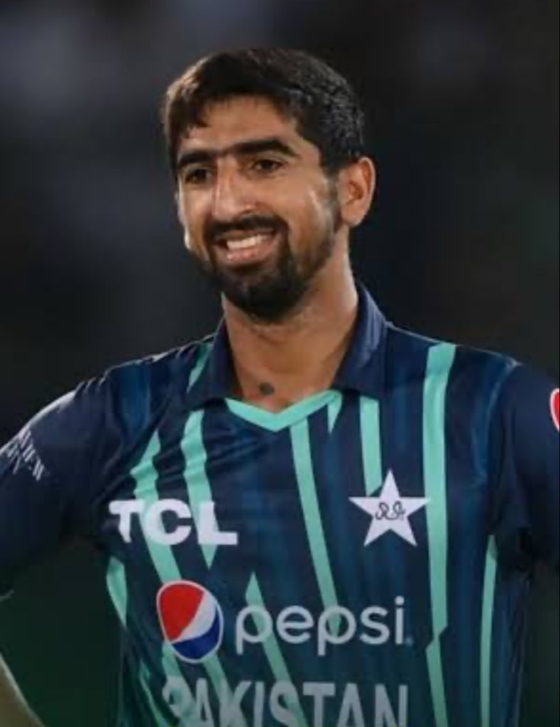 Humireacts's tweet photo. PCB selectors making a mockery of domestic cricket

In one year 

Shaheen Afridi 0 Fc matches  

Hasan Ali  4 matches 12 wickets 
Both in Pakistan team

Meanwhile
Saqib Khan 47 wickets in 9 mat

Afaq 40 wickets in 8 Mat

Shahzad Gul 41 wickets in 6 Mat

Dahani 28 wickets 7 Mat https://t.co/glKt9OhkmS