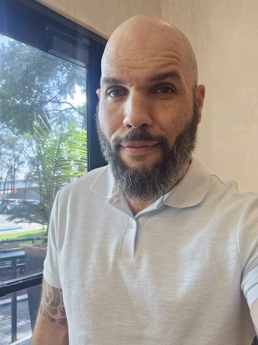 R.J.EmmanuelFit tweet media