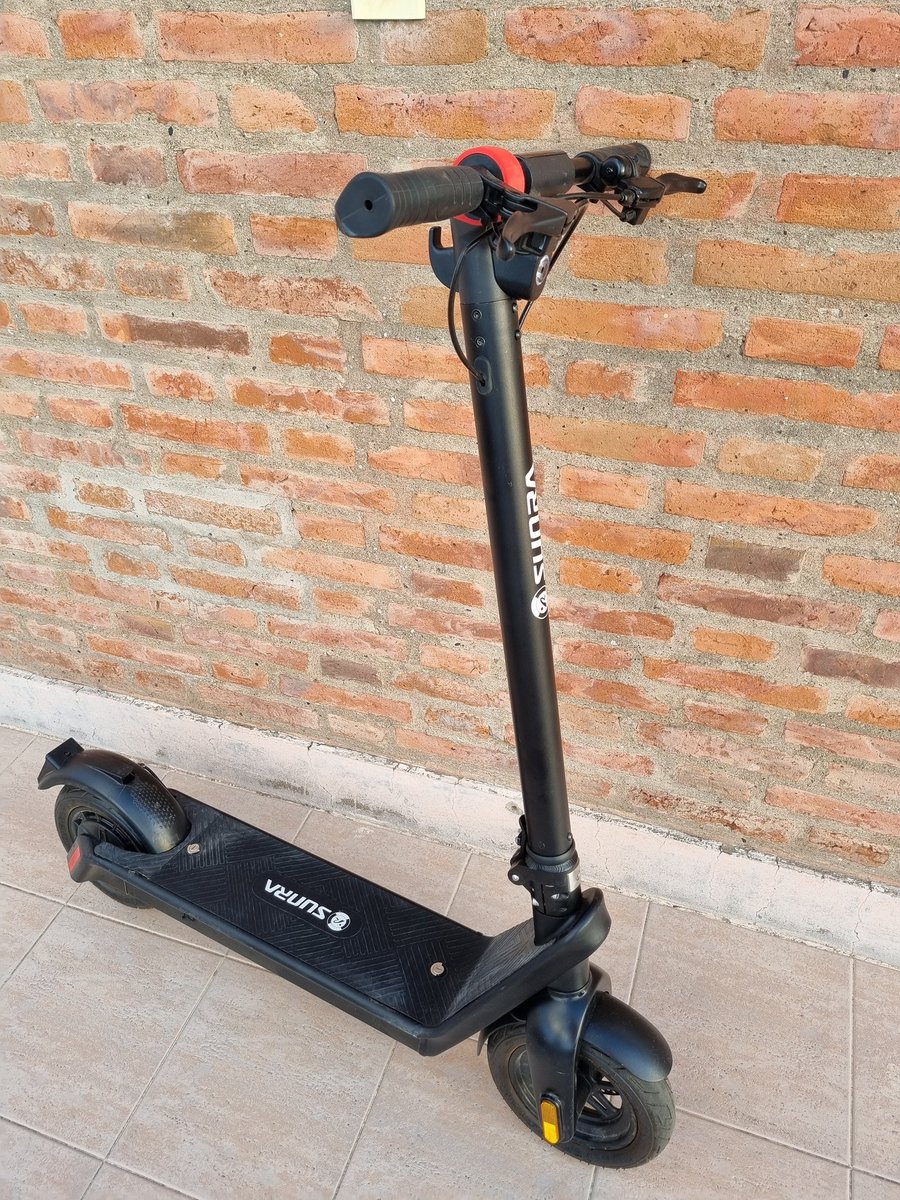 Bonoramari's tweet photo. Harto del pésimo servicio de colectivos en Bahía? VENDO MONOPATÍN ELÉCTRICO! Si no sos cagón como yo, te lo vendo, está impecable y llegas rápido a todos lados. SUNRA X9. https://t.co/h3RtnTd1U2