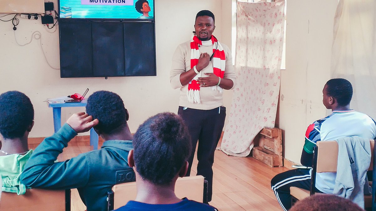 AmplifyhopeAfr's tweet photo. Today’s goal-setting training with out-of-school youths led by @Ceeloh was powerful and honest. Young people were challenged to believe in themselves, set clear goals, and see possibilities beyond their current situation. Small steps can still change lives. 💙 https://t.co/TKDYpKPlTt