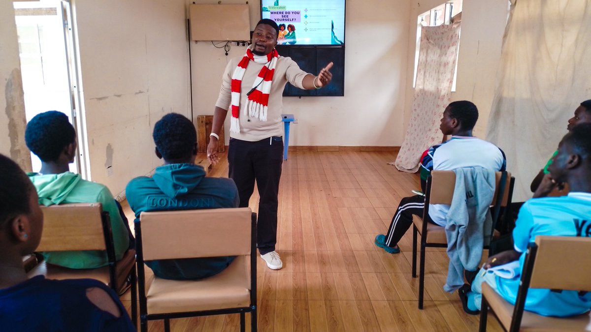 AmplifyhopeAfr's tweet photo. Today’s goal-setting training with out-of-school youths led by @Ceeloh was powerful and honest. Young people were challenged to believe in themselves, set clear goals, and see possibilities beyond their current situation. Small steps can still change lives. 💙 https://t.co/TKDYpKPlTt