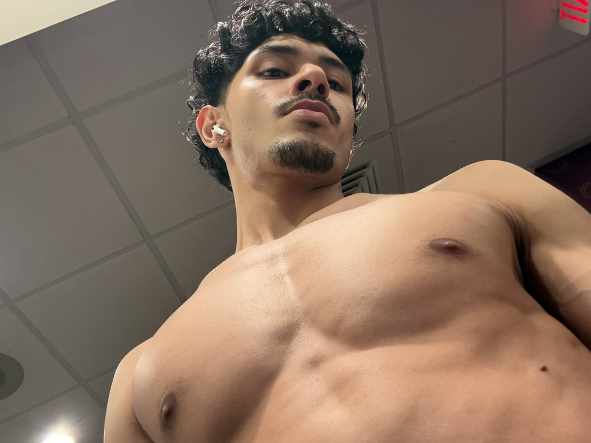 Octavio🖤 tweet media
