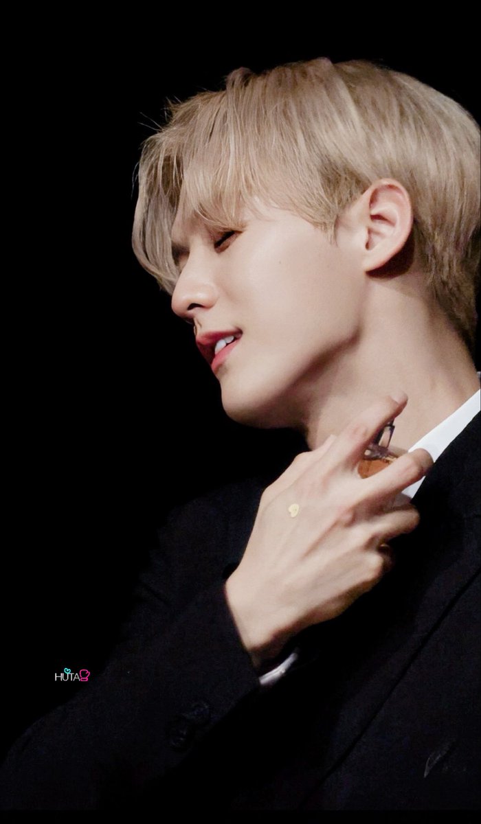 허타조하🥊 tweet media