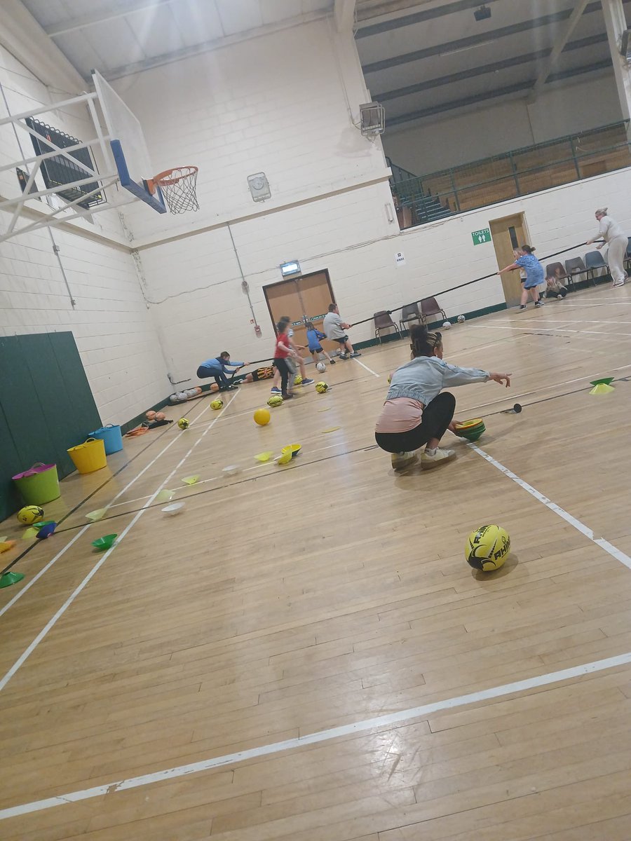 devlins48's tweet photo. Delighted to have been involved in the Healthy Streets Inclusion programme in conjunction with @kilkennycoco &amp; Newpark Community over the past few weeks having loads of Fun &amp; keeping Active 👏@LeinsterBranch @KilkennyRFC @KilkennySport #neverlessthaneverything 🏉👍 https://t.co/qLN6kc4Nw1