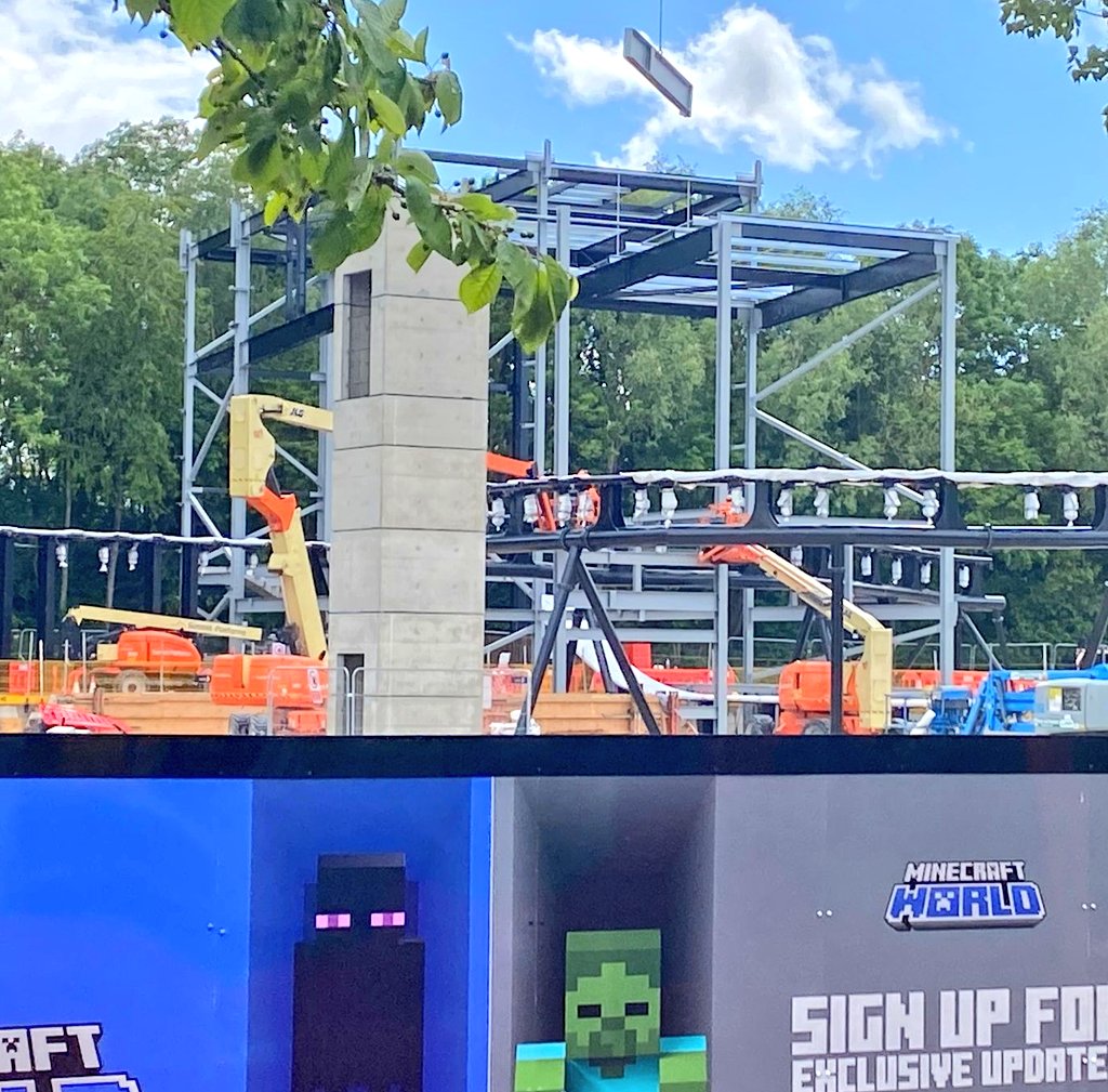 ChessingtonBuzz's tweet photo. Plenty of activity this week over at the former Wild Asia site and future home of Minecraft World in 2027
The show building is taking shape shrouded in celestial light ☀️
#ProjectRoundtable https://t.co/u15K9PAR8R